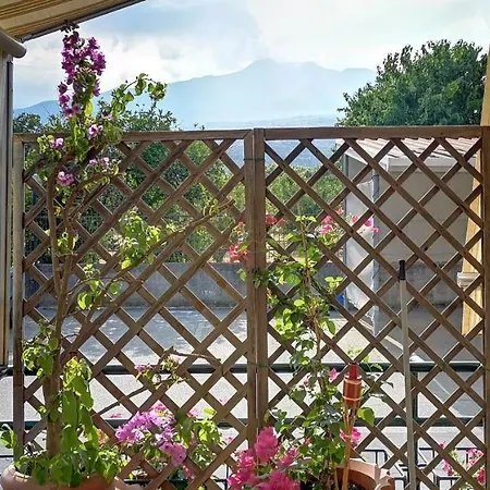 Sea Garden, Fronte Mare Con Piscina Apartment Mascali