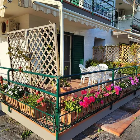 Sea Garden, Fronte Mare Con Piscina * Mascali