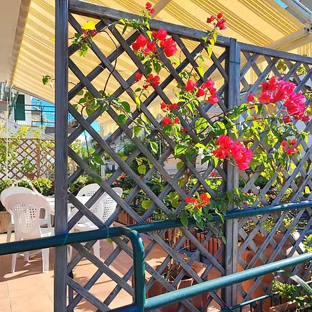 Sea Garden, Fronte Mare Con Piscina Mascali